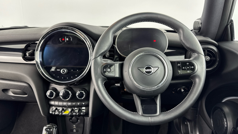 MINI Hatchback 135kW Cooper S Level 3 33kWh 3dr Auto Electric Hatchback